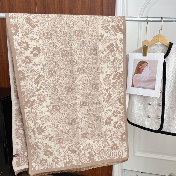 ブランドマフラー角部分ディテール